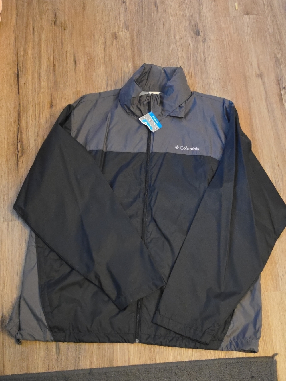 Columbia Men’s Rain / Wind Jacket